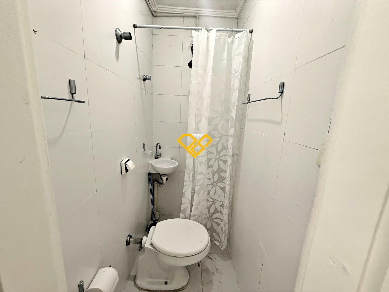 Apartamento para aluguel no Boqueirão: Wc de serviço