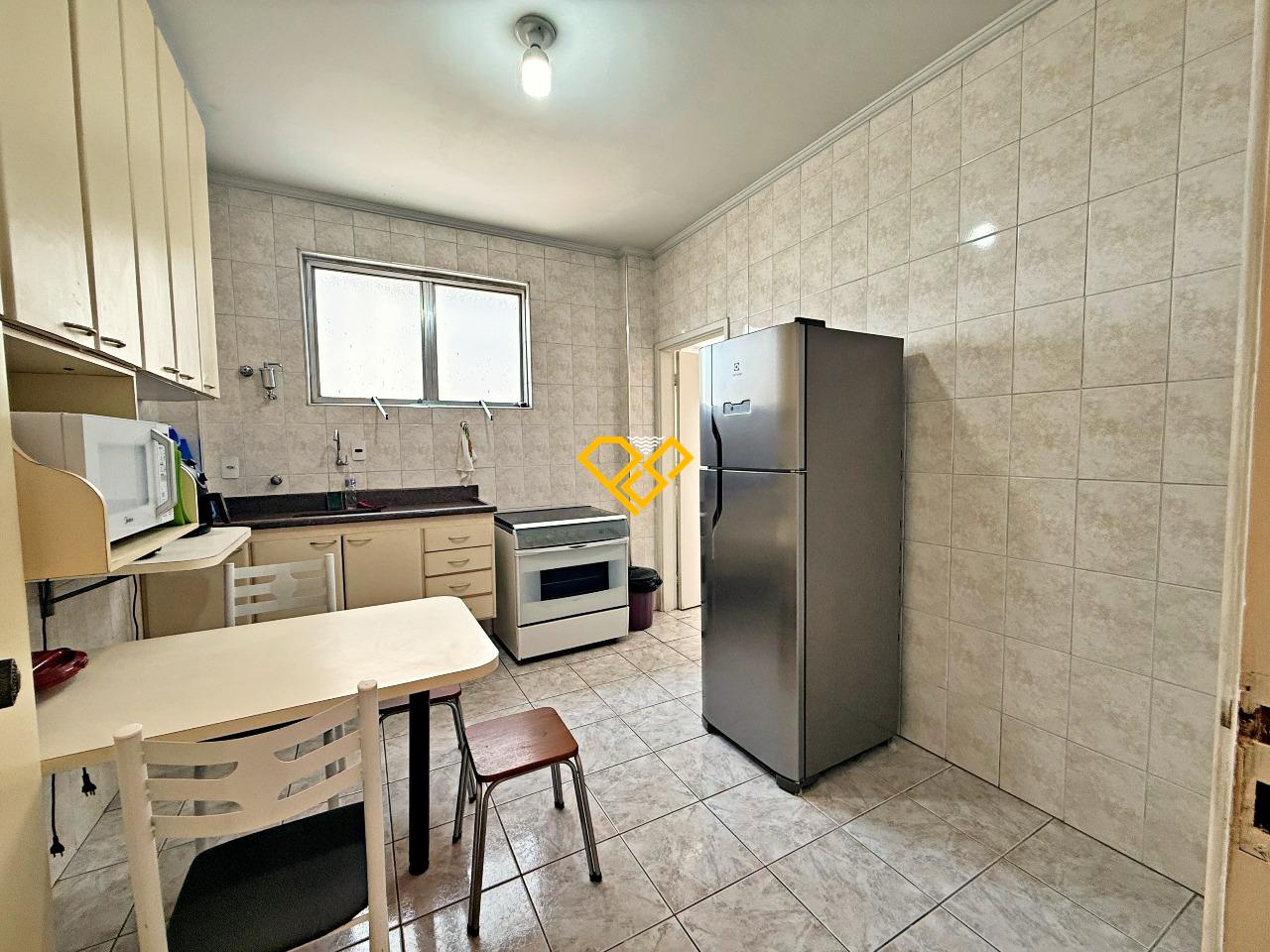 Apartamento à venda no Gonzaga: Cozinha