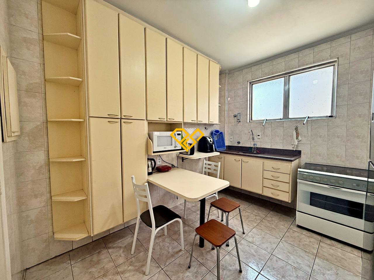Apartamento à venda no Gonzaga: Cozinha