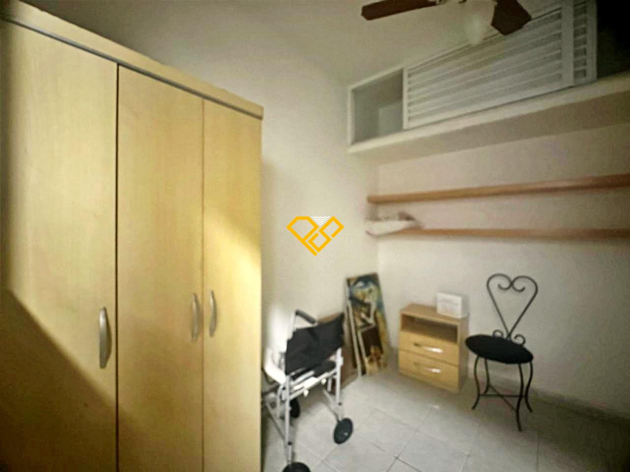 Apartamento à venda no Gonzaga: Dependência