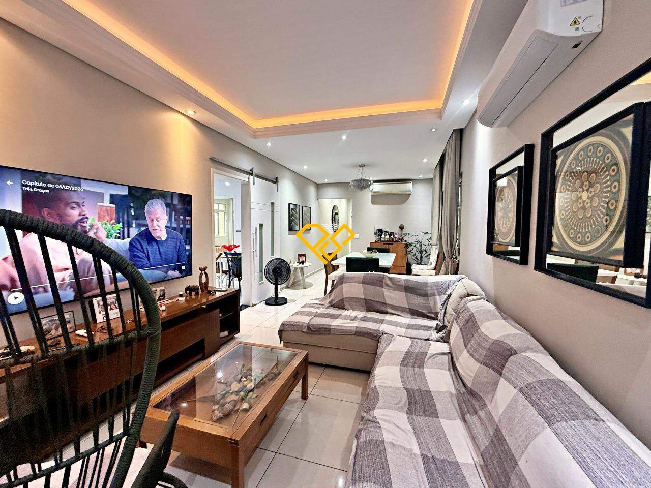 Sobreposta Baixa à venda no Embaré: Sala