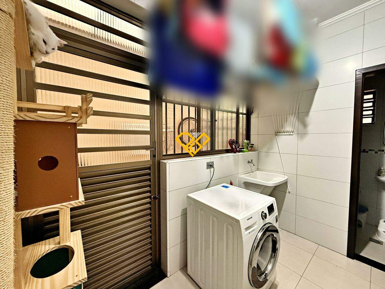 Casa à venda no Embaré: Área de serviço