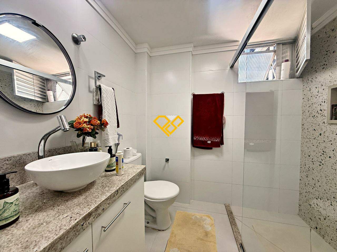 Apartamento à venda no Aparecida: Wc suíte