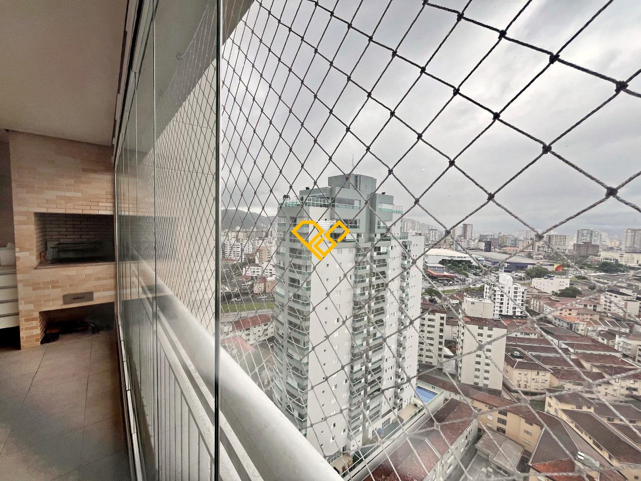 Apartamento para aluguel no Gonzaga: Varanda com churrasqueira