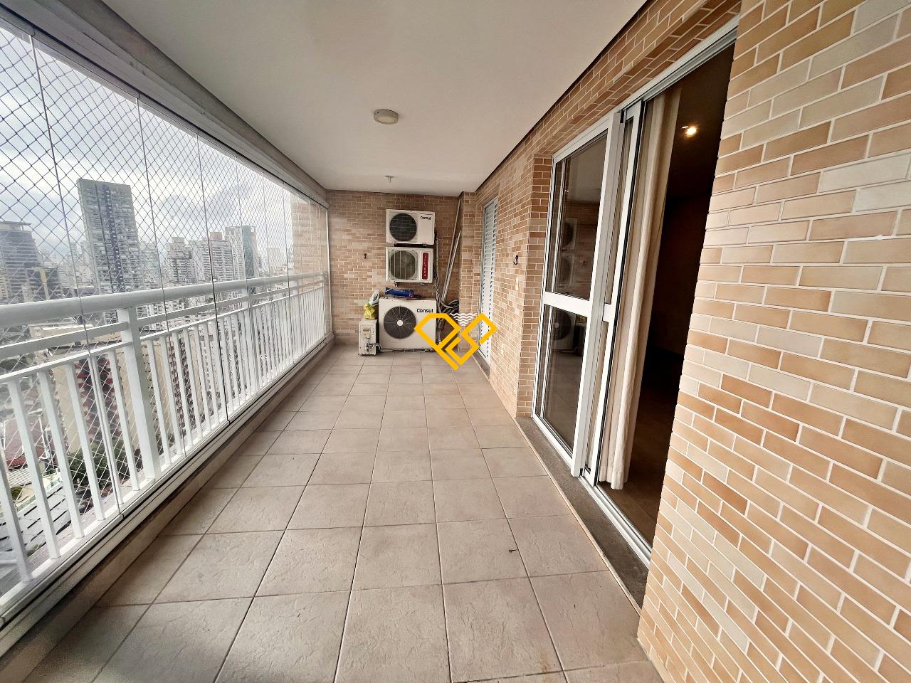 Apartamento para aluguel no Gonzaga: Varanda com churrasqueira