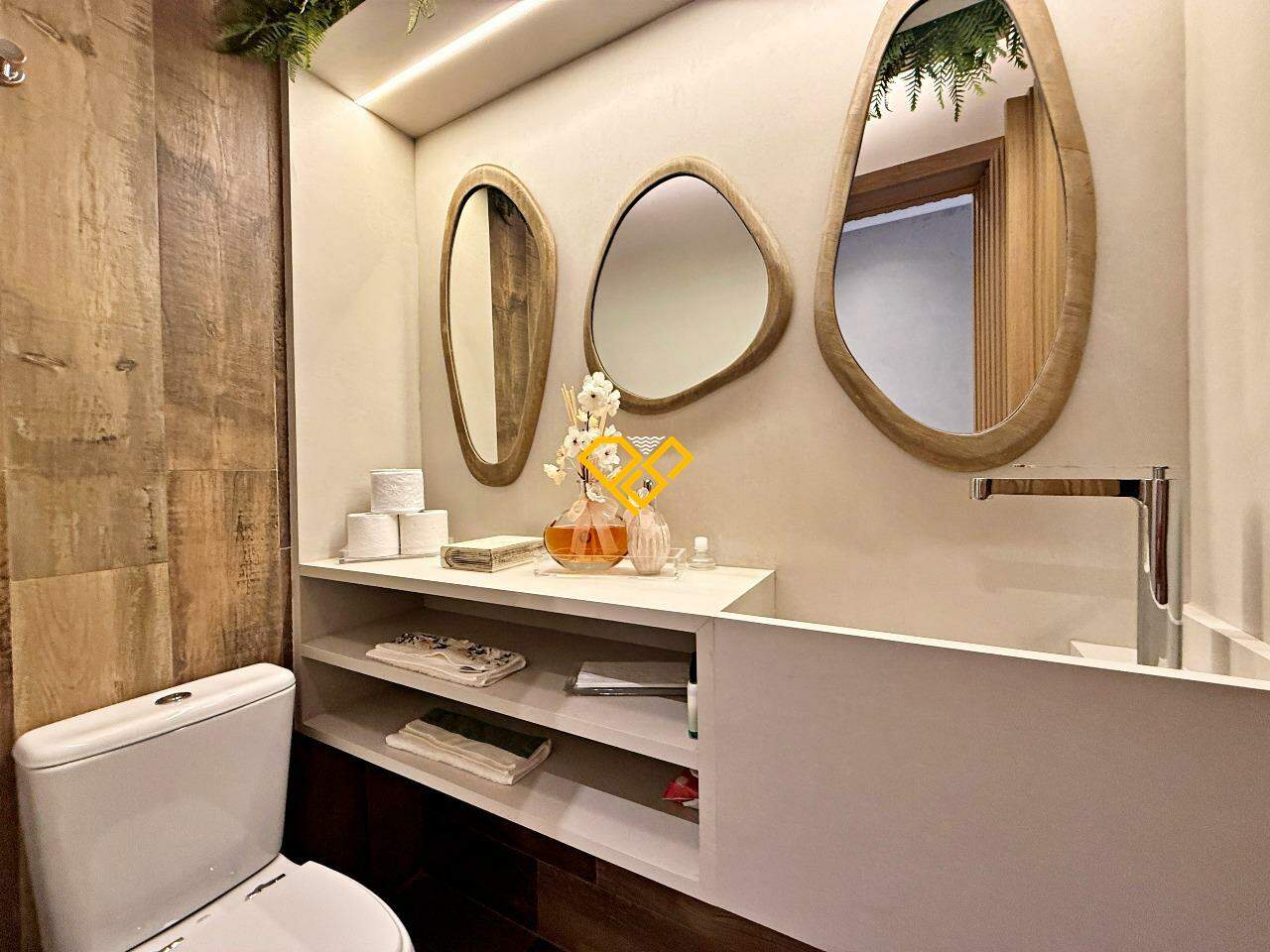 Apartamento à venda no Boqueirão: Lavabo