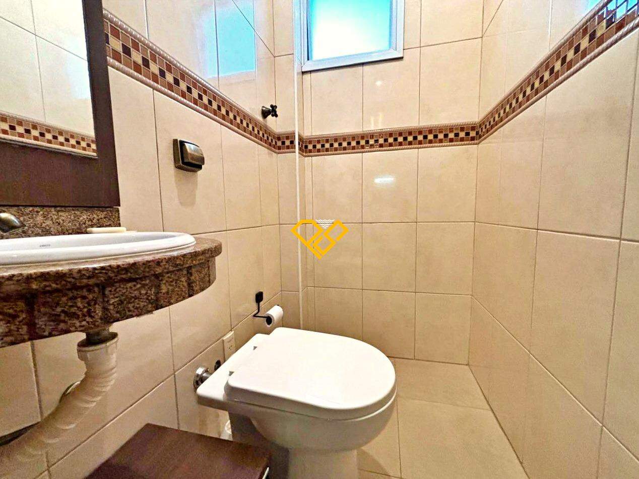 Sobreposta Alta à venda no Embaré: Lavabo