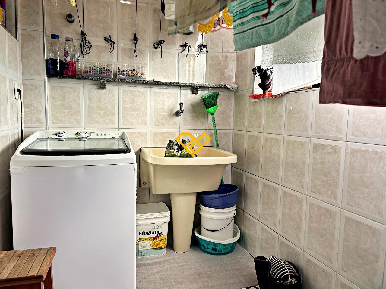 Cobertura à venda no Embaré: Área de serviço