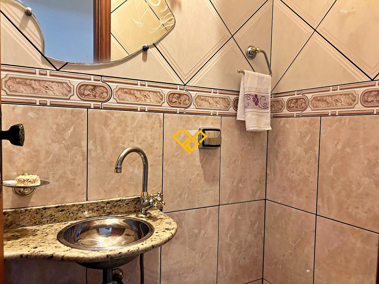 Cobertura à venda no Embaré: Lavabo