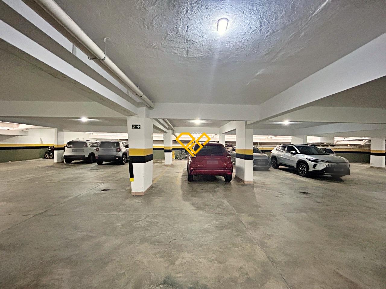 Cobertura à venda no Embaré: Garagem