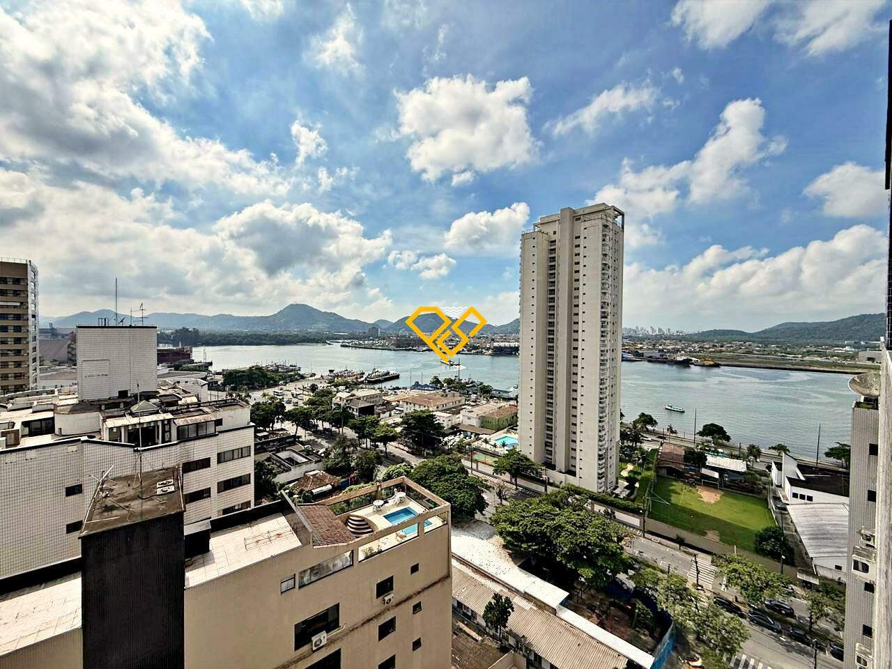 Cobertura à venda no Ponta da Praia: Vista