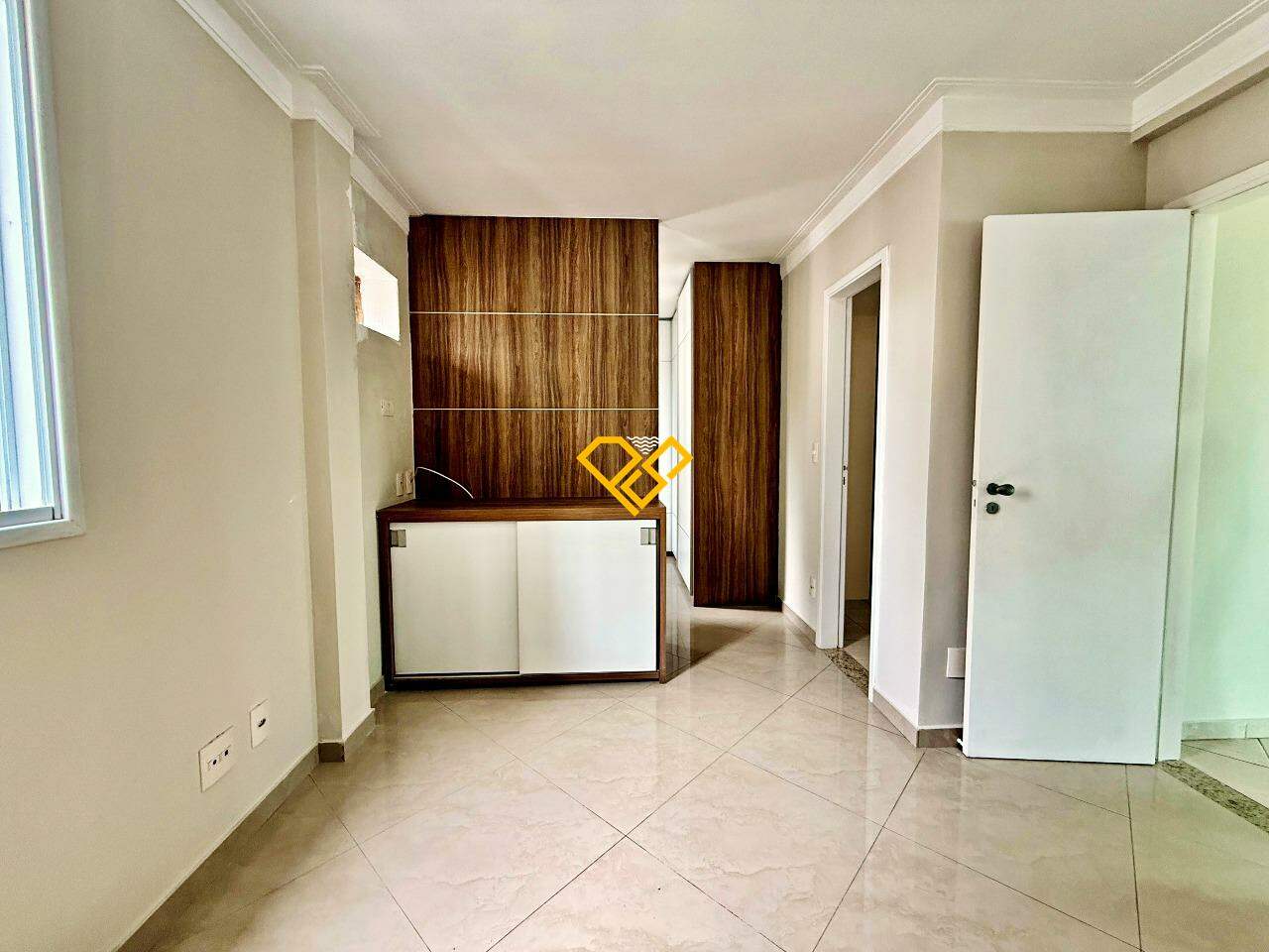 Cobertura à venda no Ponta da Praia: Suíte 3