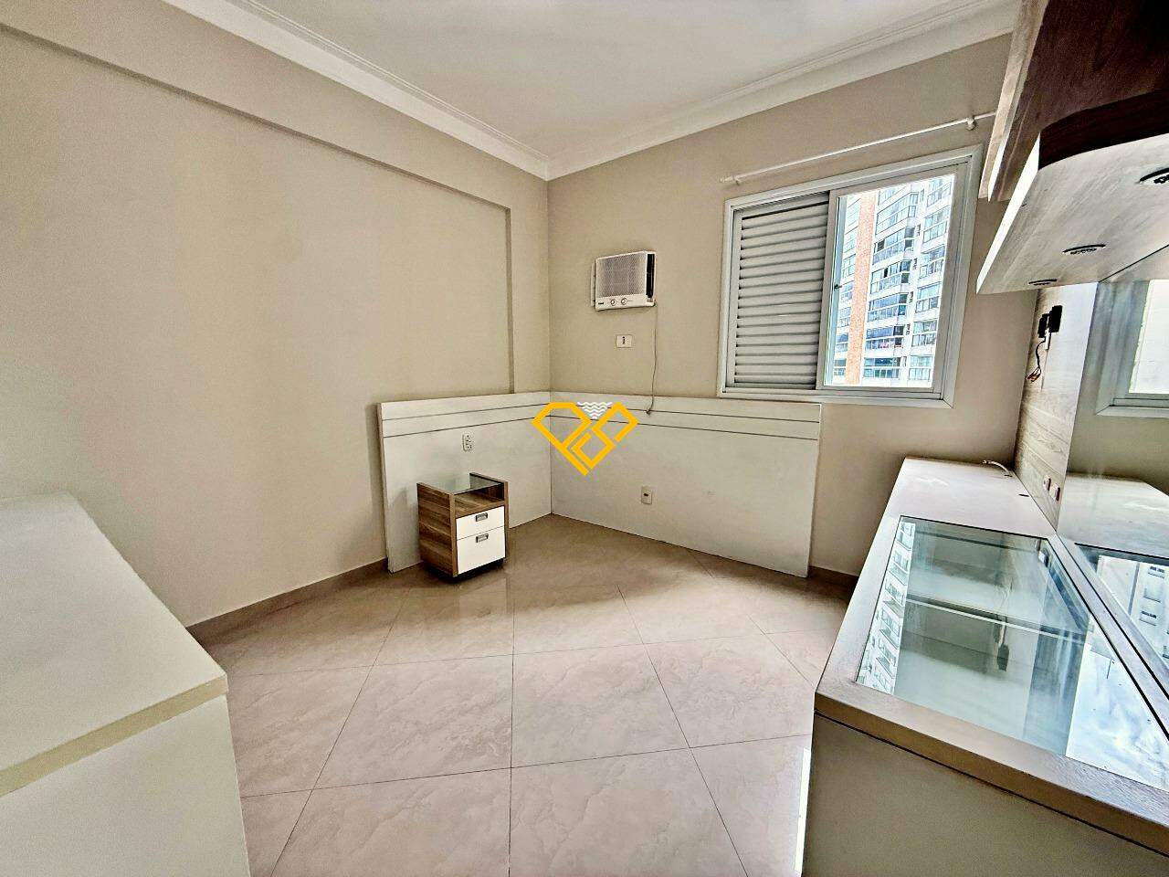 Cobertura à venda no Ponta da Praia: Suíte 2