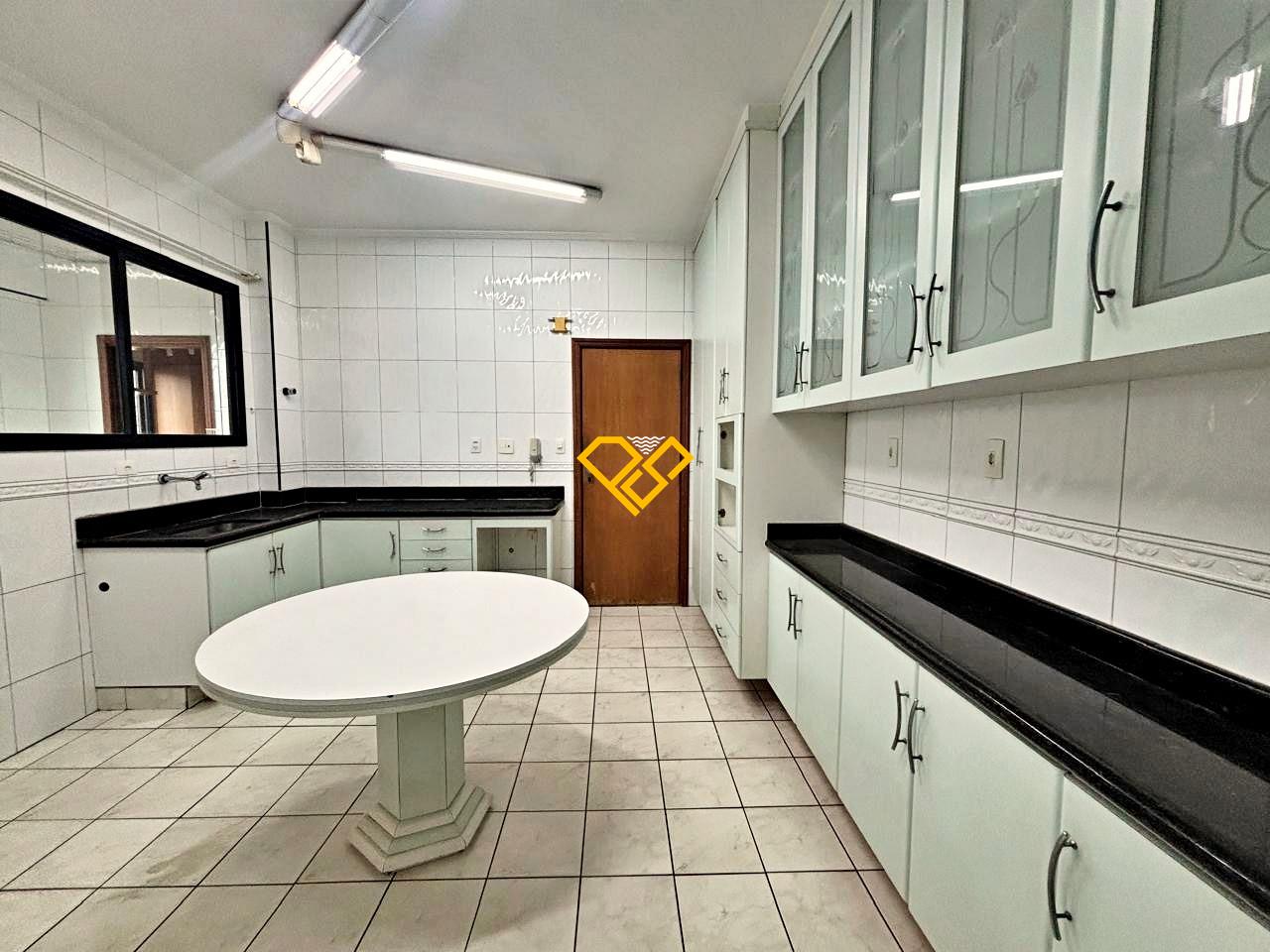 Apartamento à venda no Embaré: Cozinha