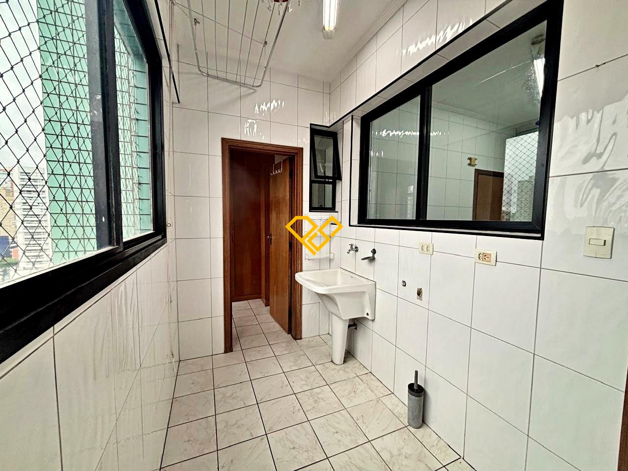 Apartamento à venda no Embaré: Área de serviço