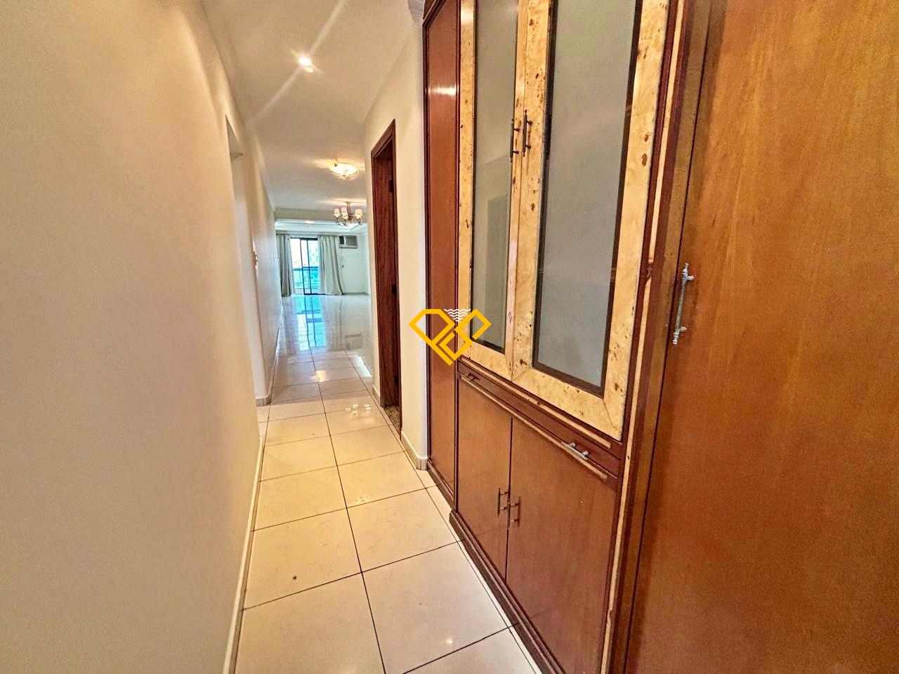 Apartamento à venda no Embaré: