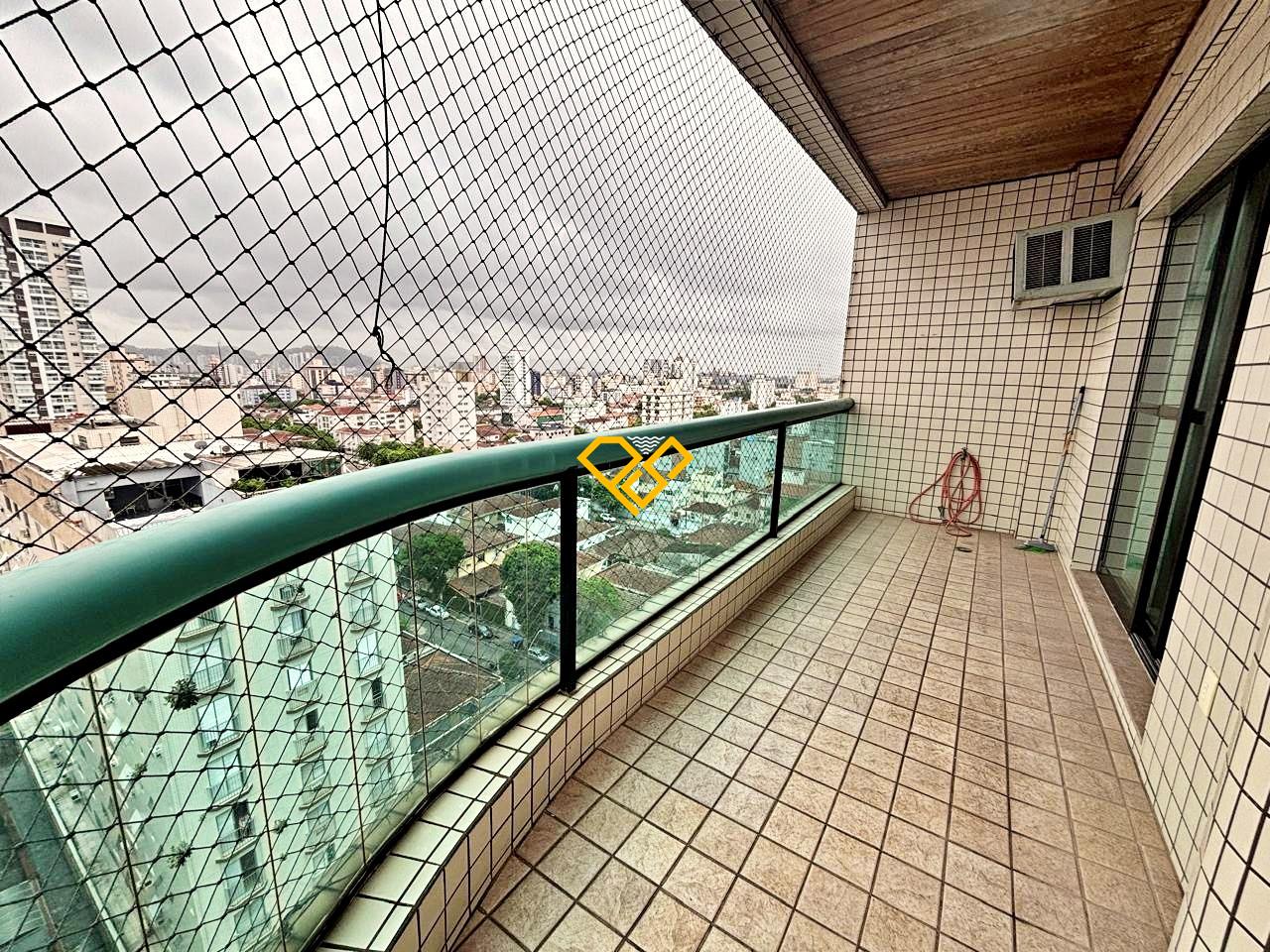 Apartamento à venda no Embaré: Varanda