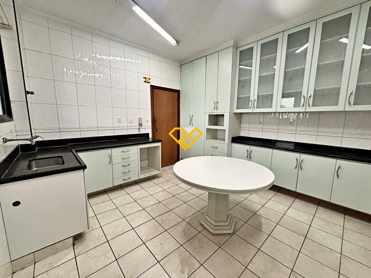 Apartamento à venda no Embaré: Cozinha