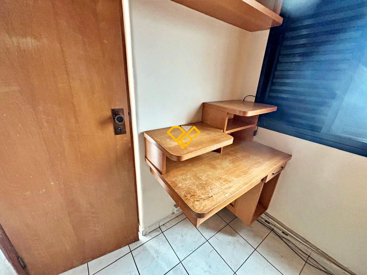 Apartamento à venda no Embaré: Dependência