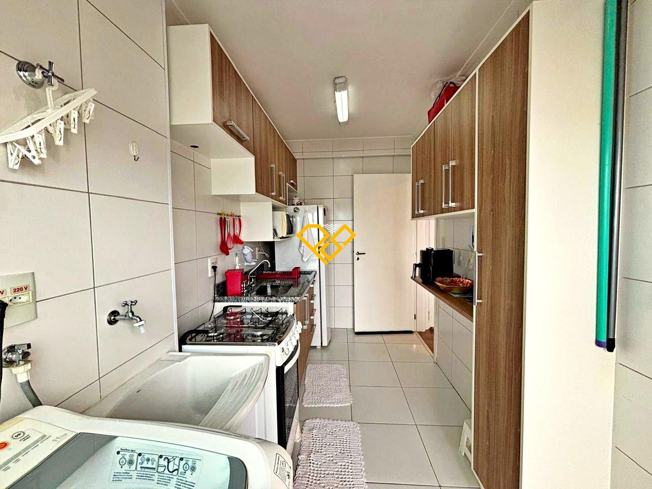 Apartamento à venda no Ponta da Praia: Cozinha