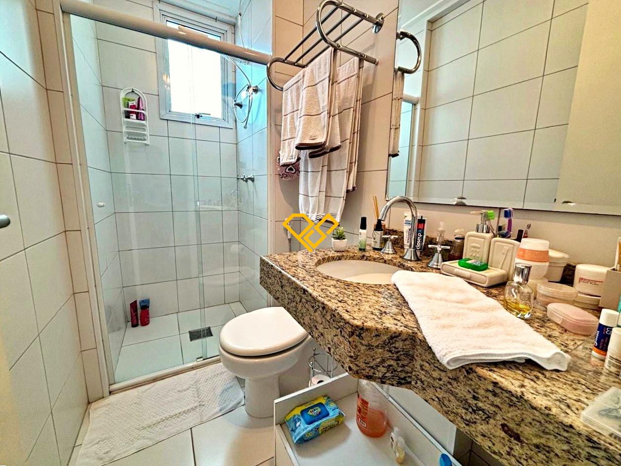 Apartamento à venda no Ponta da Praia: Wc social