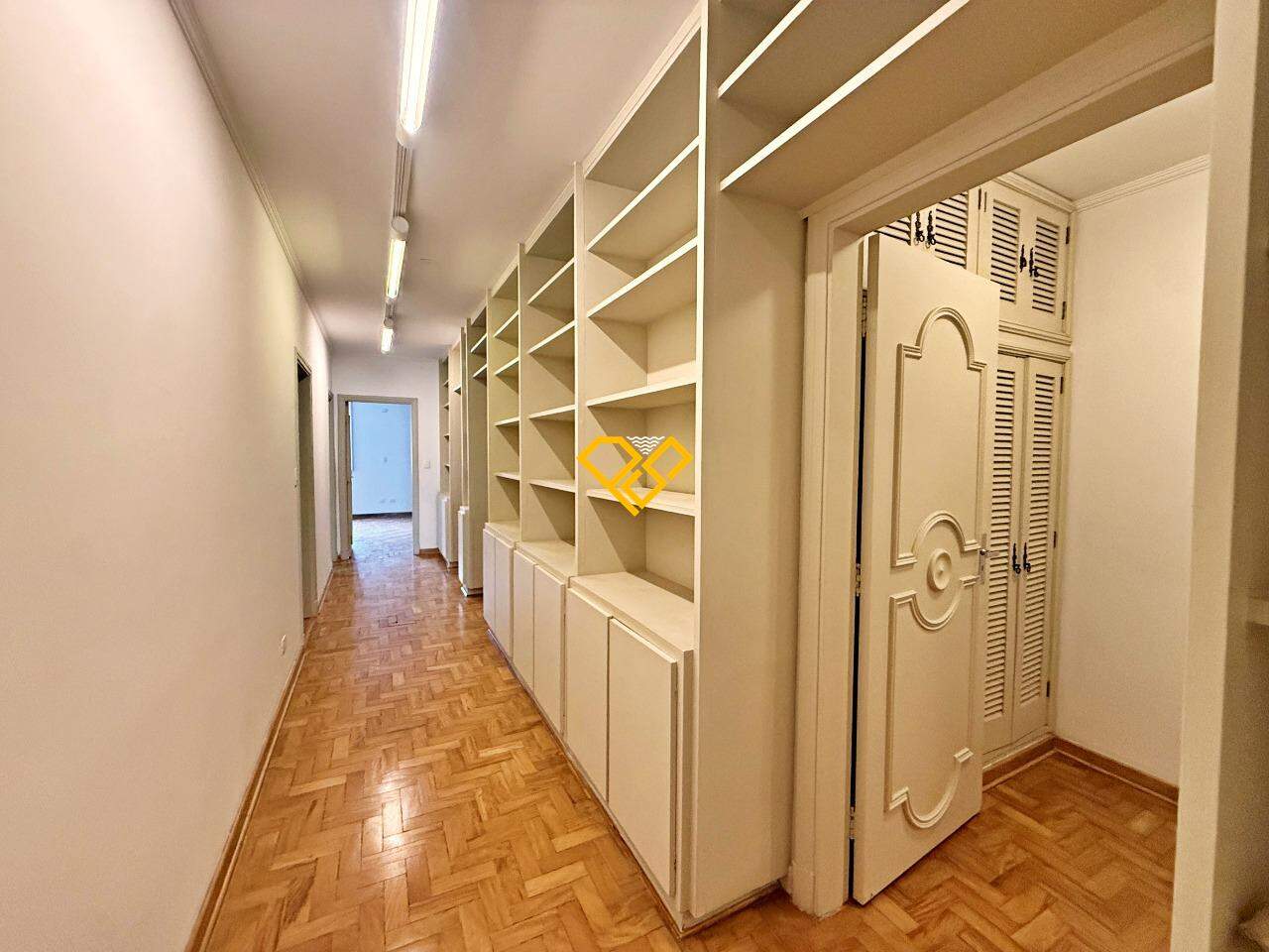 Apartamento à venda no Boqueirão: Hall íntimo