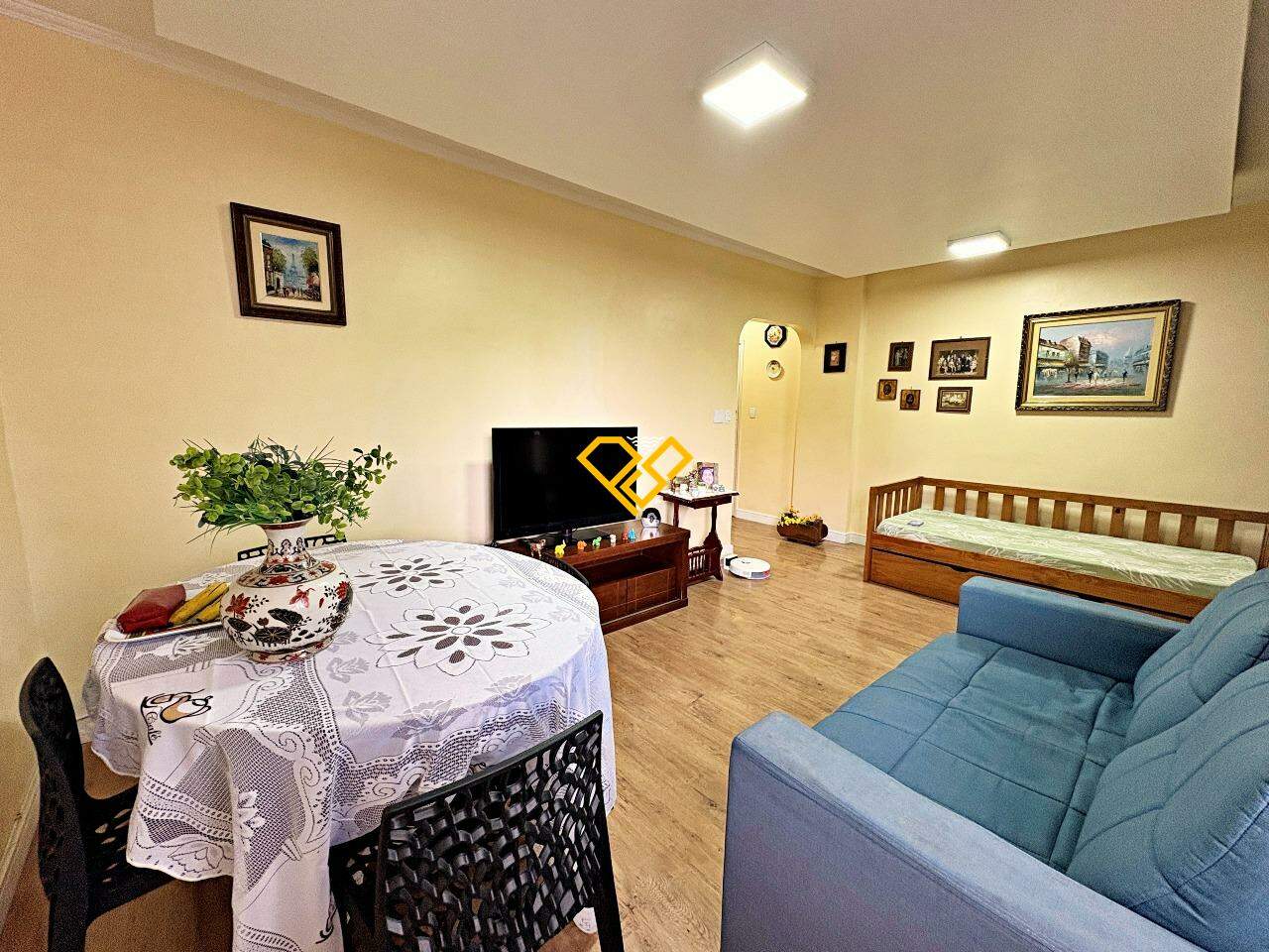 Apartamento à venda no Ponta da Praia: Sala