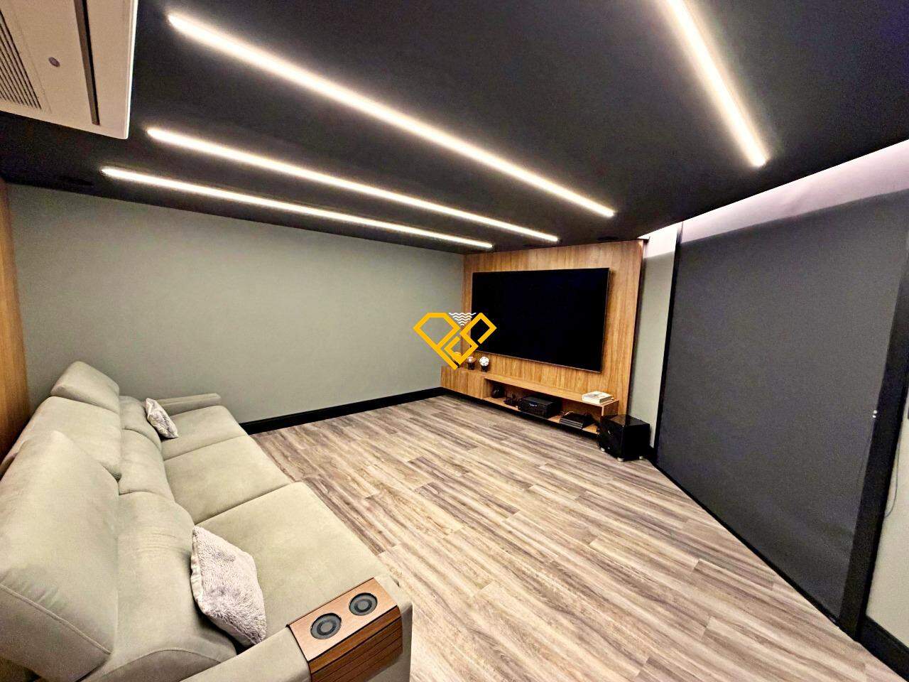 Apartamento à venda no Gonzaga: Sala de cinema