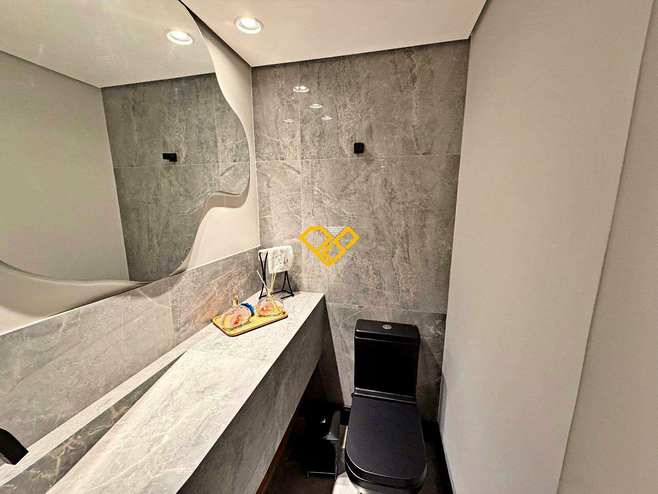 Apartamento à venda no Gonzaga: Lavabo