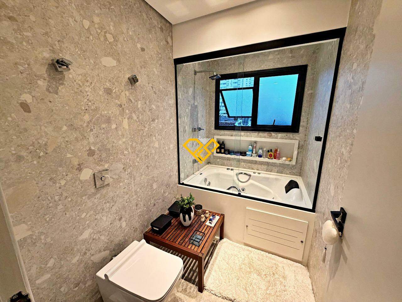 Apartamento à venda no Gonzaga: W suíte 2 e 3