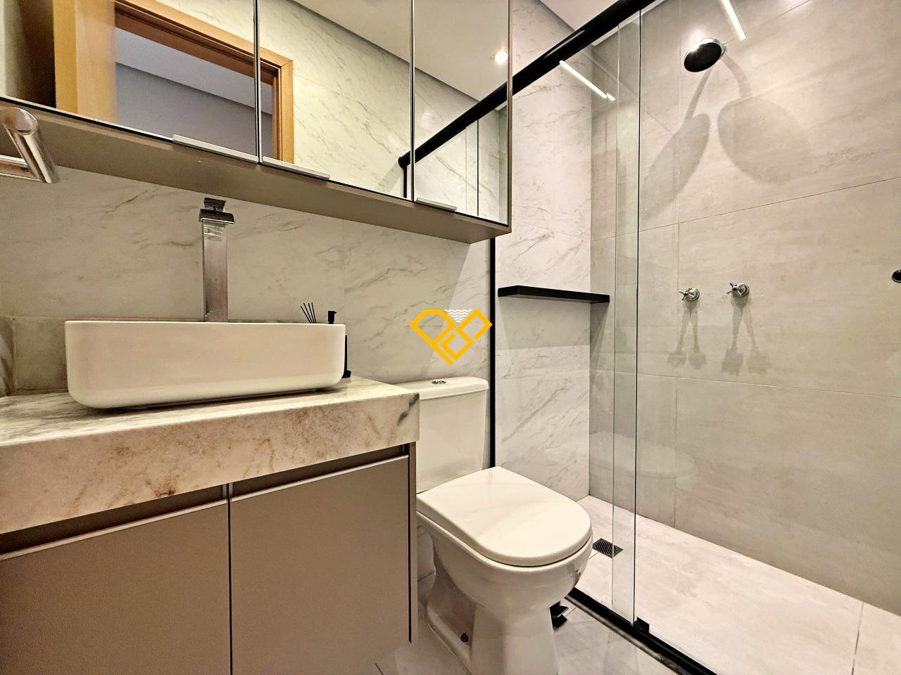 Apartamento à venda no Ponta da Praia: Wc social