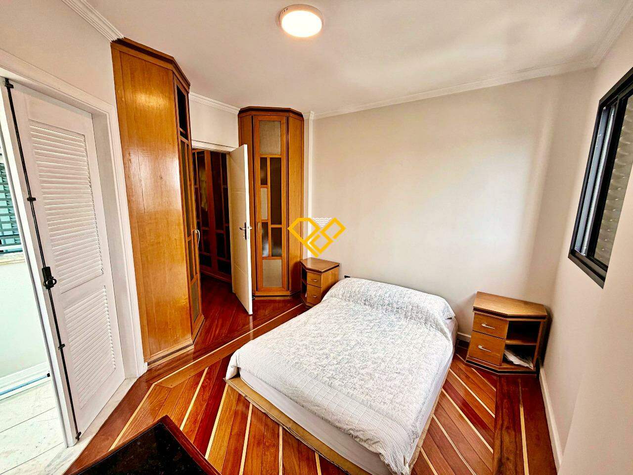 Cobertura à venda no Ponta da Praia: Suíte 1