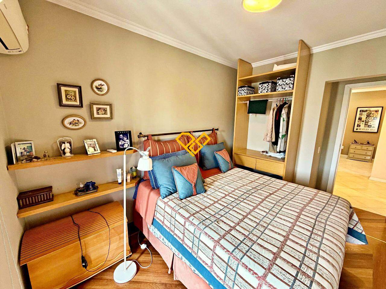 Cobertura à venda no Ponta da Praia: Dormitório 3