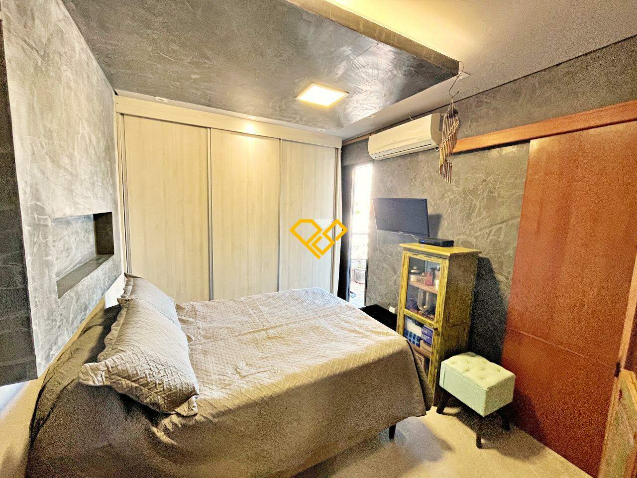 Cobertura à venda no Ponta da Praia: Dormitório 2 - suíte