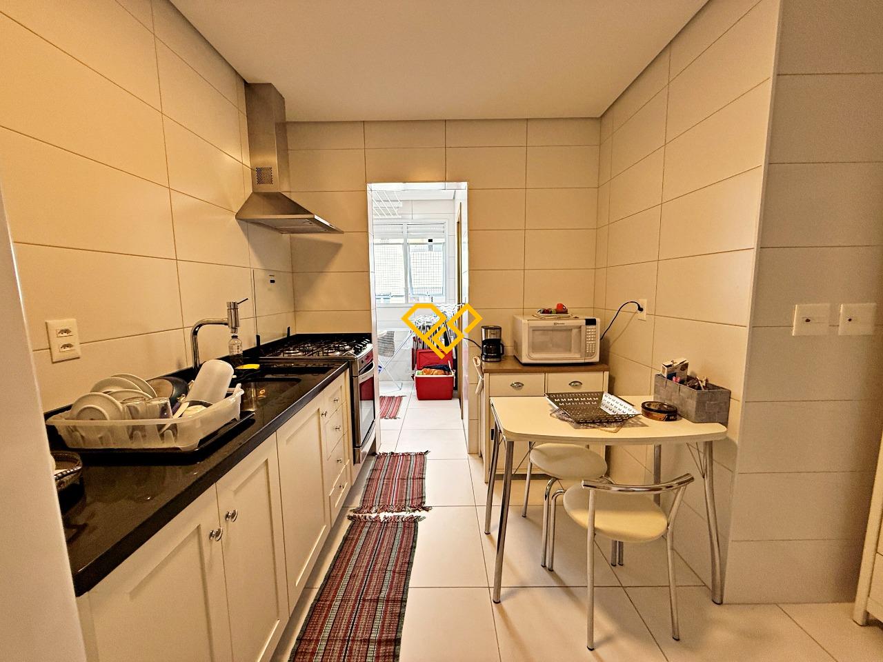 Apartamento à venda no Embaré: Cozinha