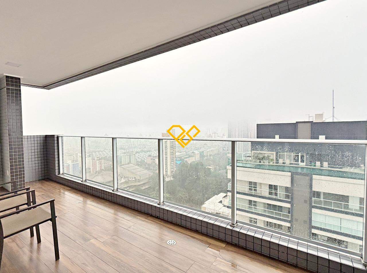 Apartamento Duplex à venda no Embaré: Varanda