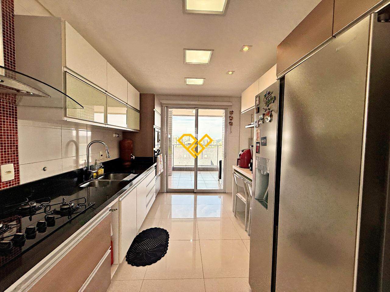 Apartamento Duplex à venda no Embaré: Cozinha