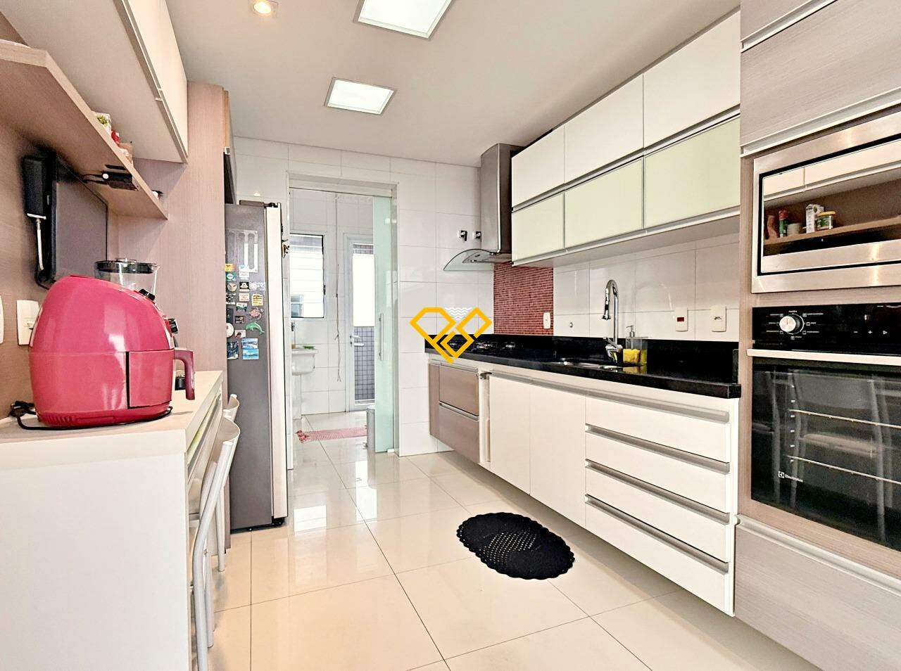 Apartamento Duplex à venda no Embaré: Cozinha
