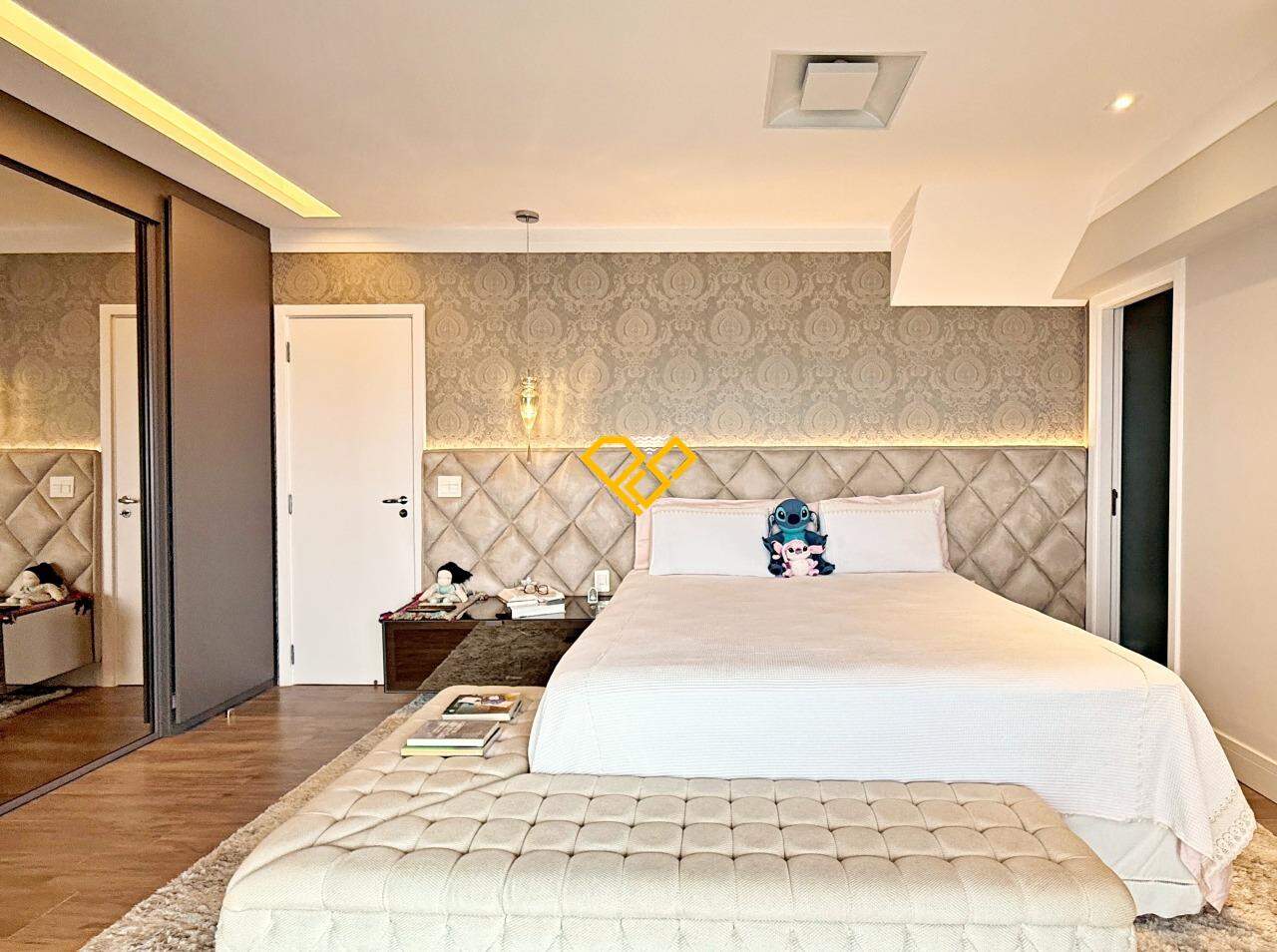 Apartamento Duplex à venda no Embaré: Dormitório 1 - suíte master