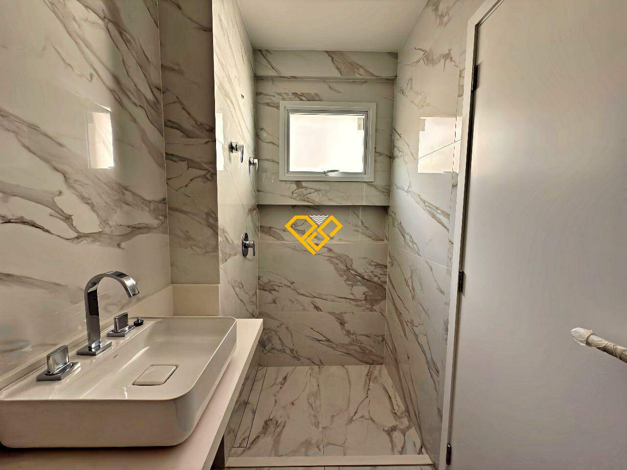 Apartamento à venda no Aparecida: Wc suíte 4