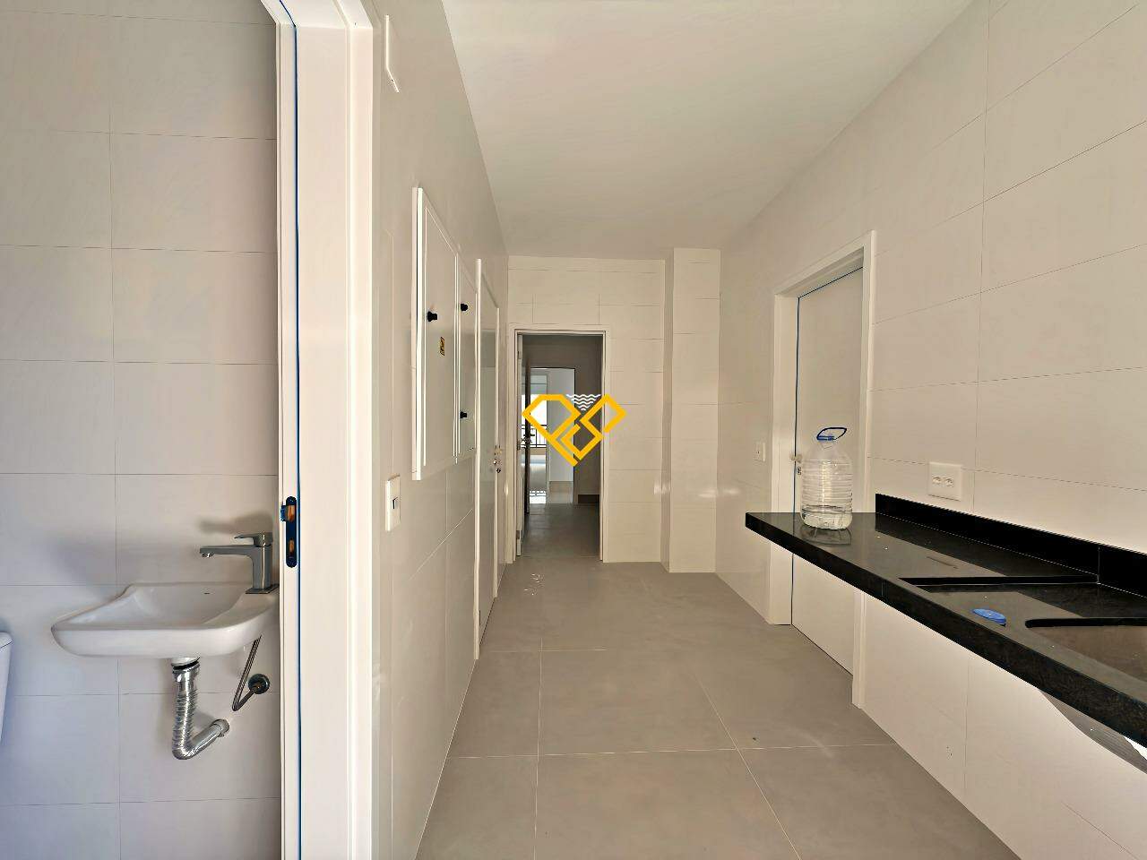 Apartamento à venda no Aparecida: Área de serviço