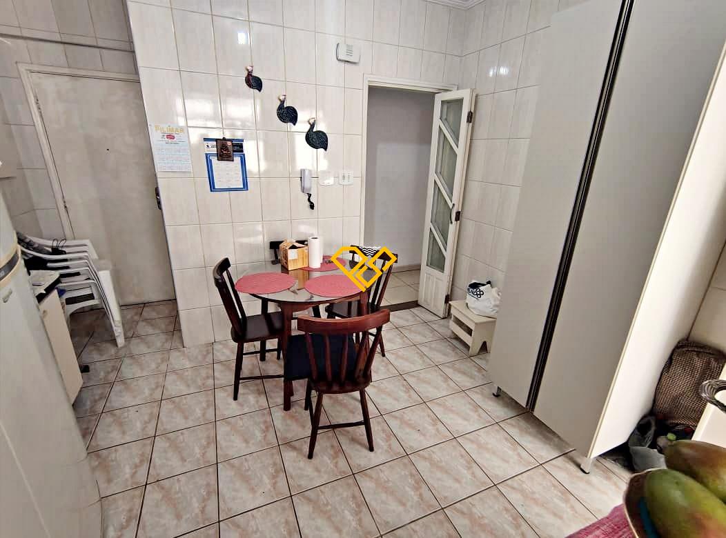 Apartamento à venda no Embaré: Cozinha