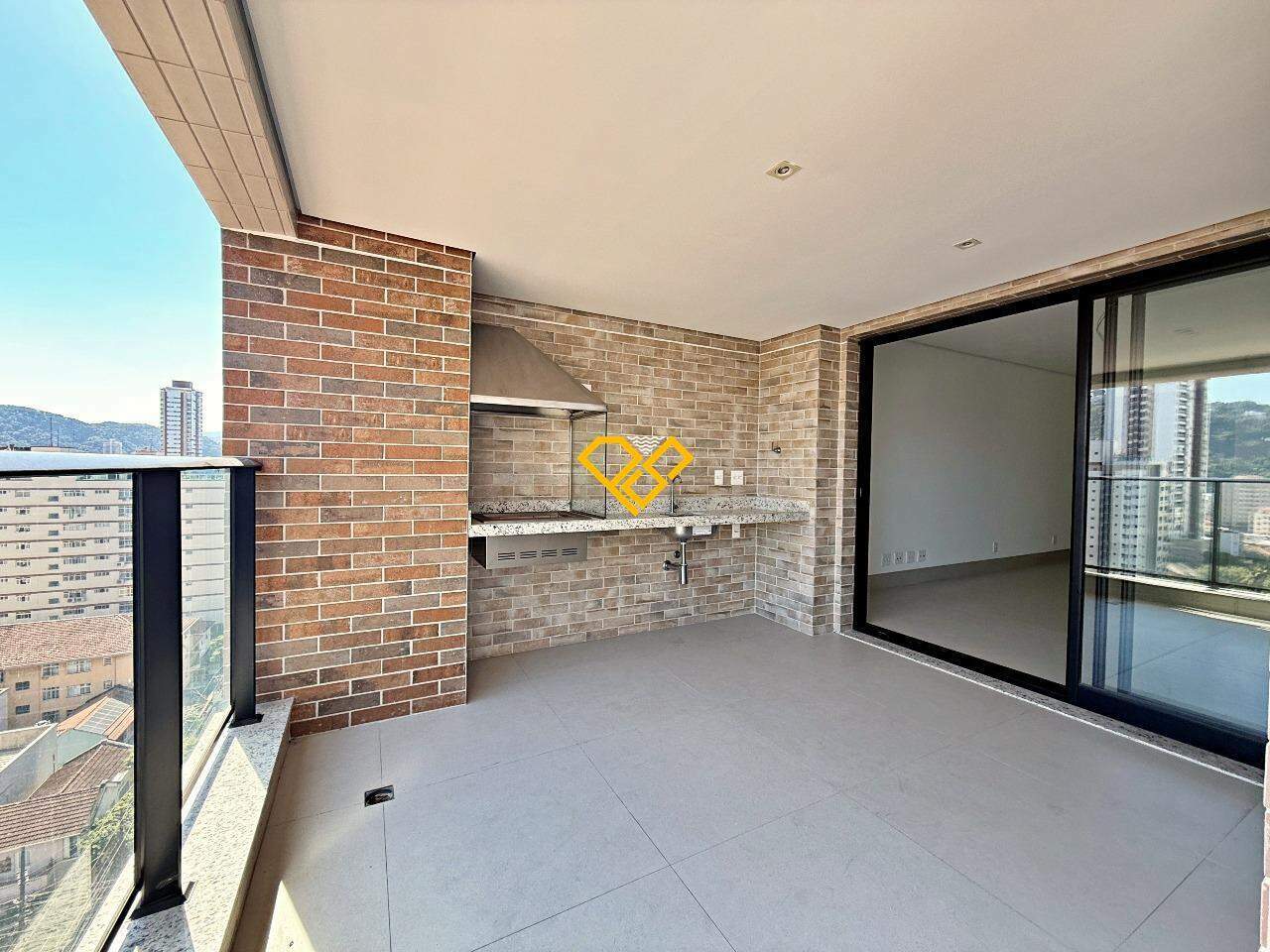 Apartamento à venda no Pompéia: Varanda com churrasqueira