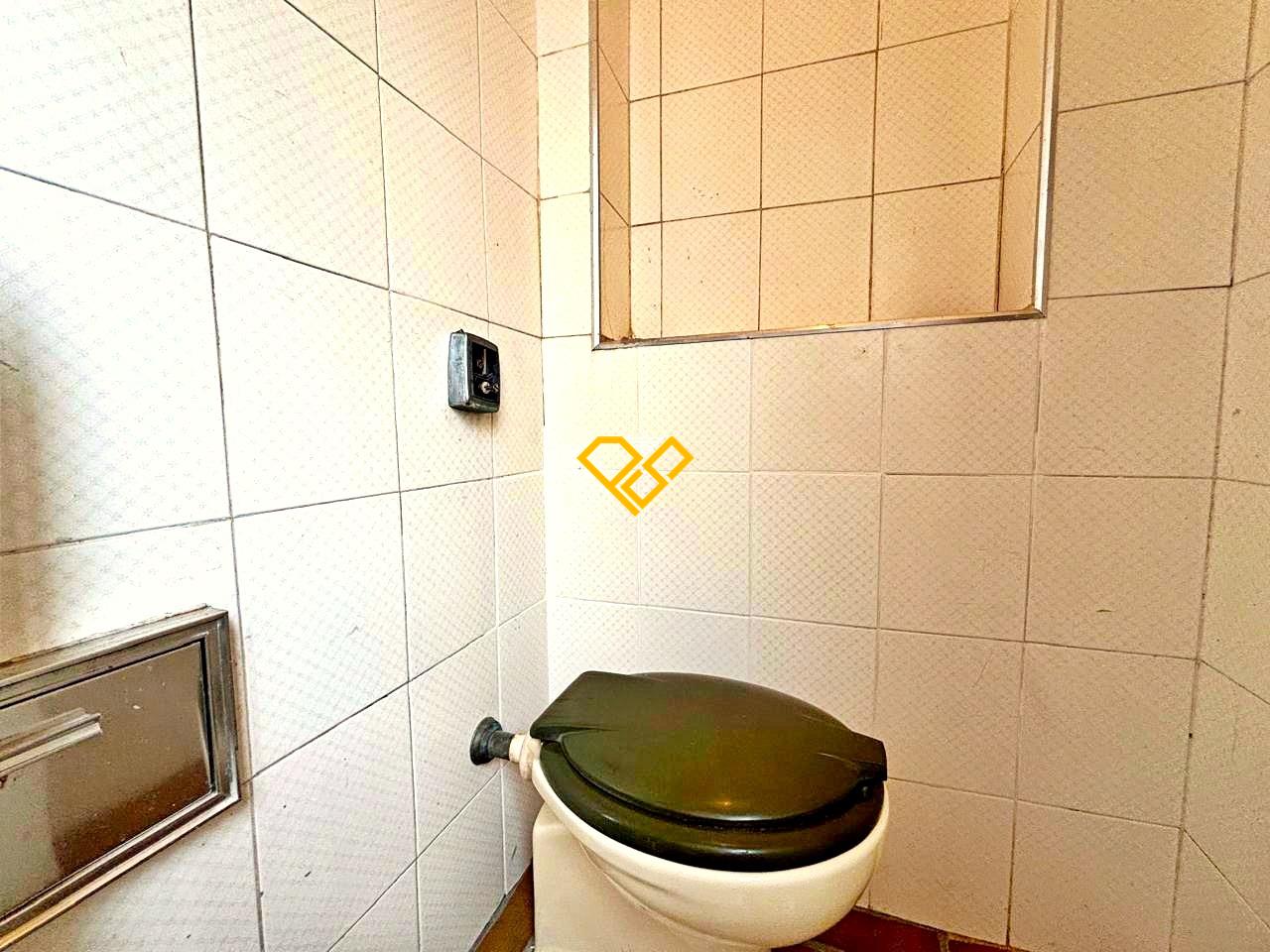 Apartamento à venda no Boqueirão: Wc de serviço
