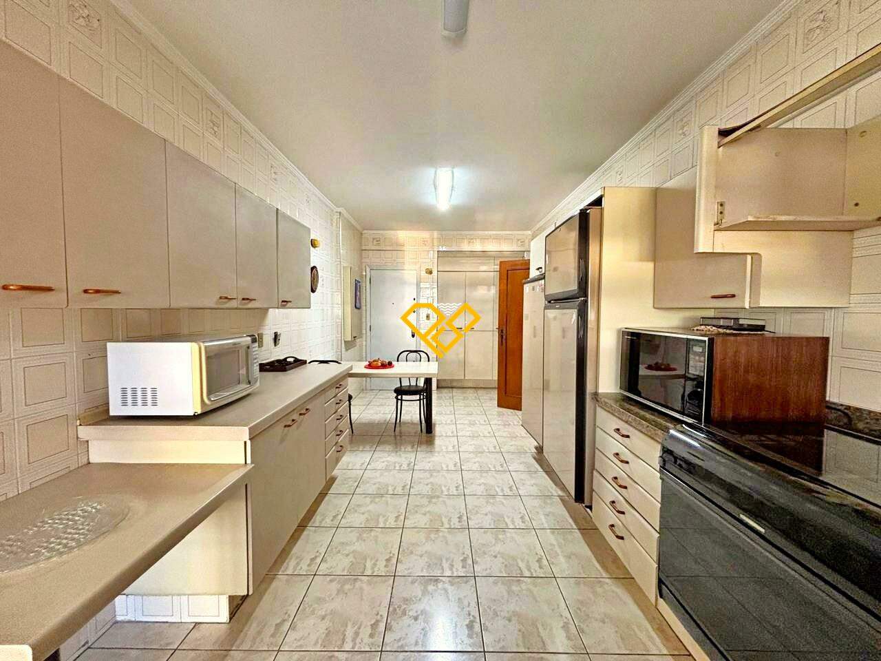 Cobertura à venda no Pompéia: Cozinha