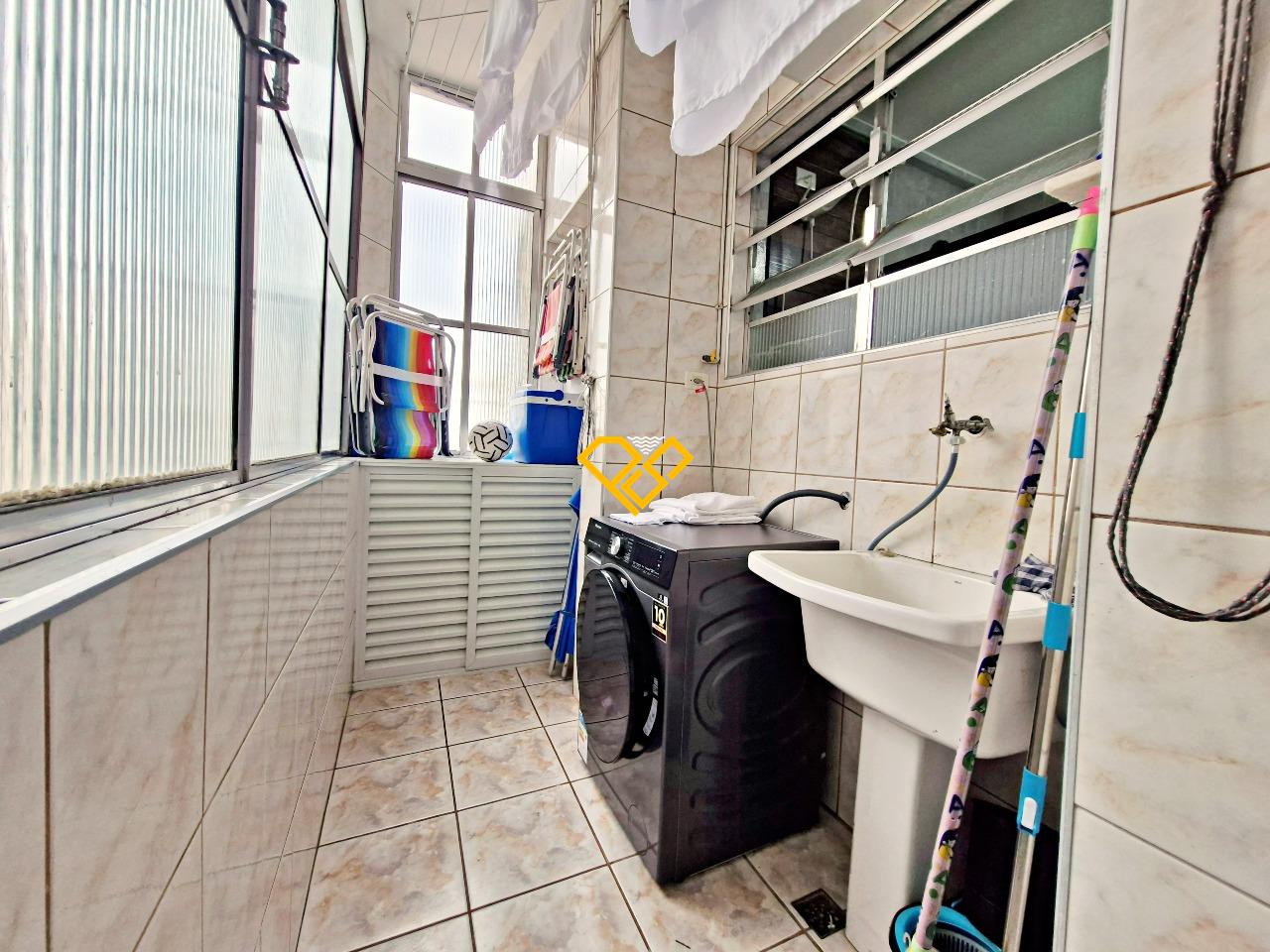 Apartamento à venda no José Menino: Área de serviço