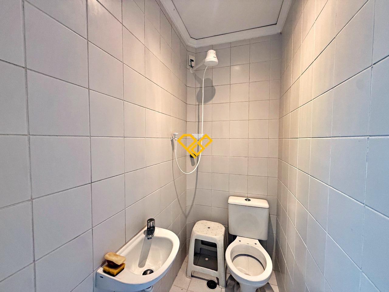 Cobertura à venda no Pompéia: Wc de serviço