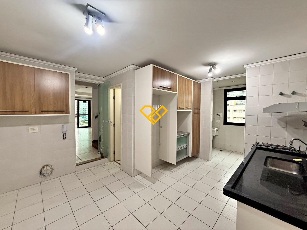 Cobertura à venda no Pompéia: Cozinha