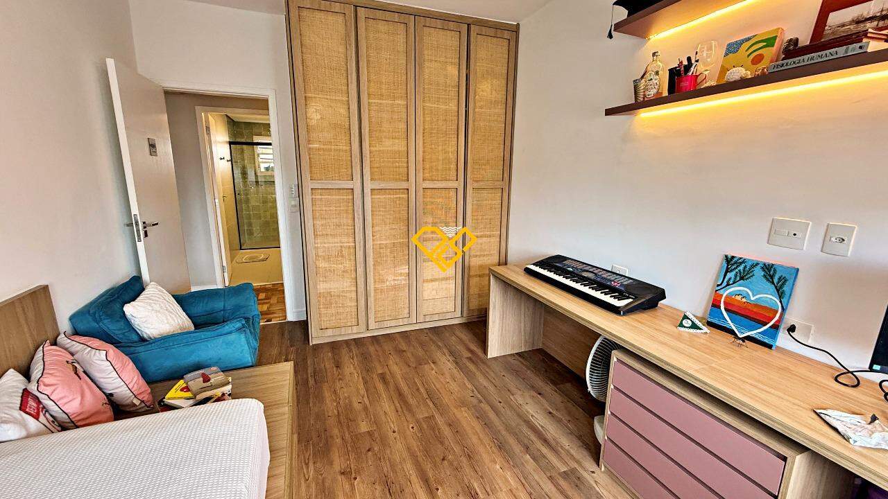 Apartamento à venda no Ponta da Praia: