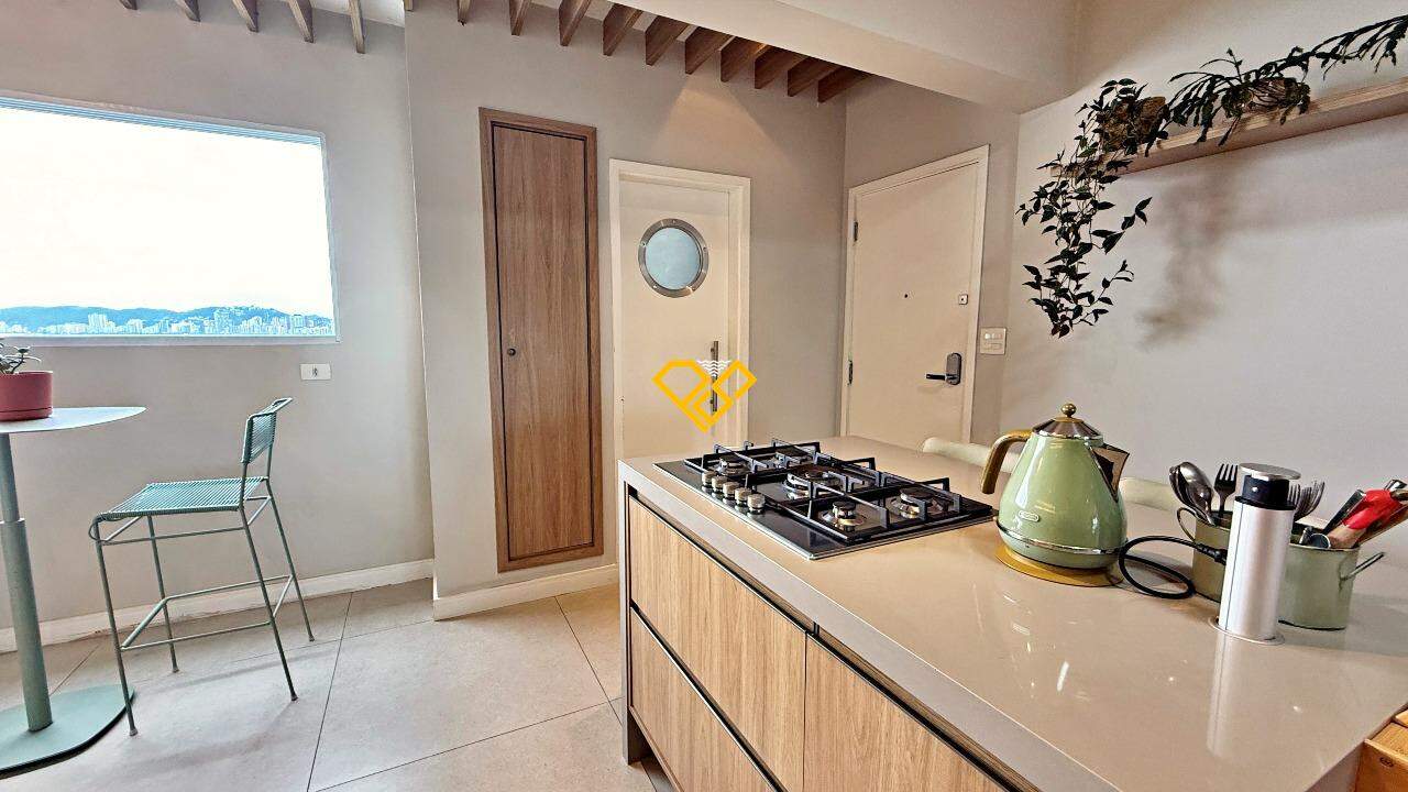 Apartamento à venda no Ponta da Praia: Cozinha